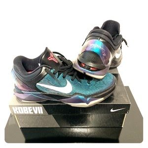 Kobe 7 invisibility cloaks